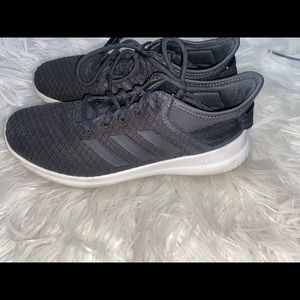 Adidas cloud foam shoes